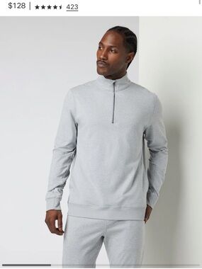 Vuori Light Heather Gray Pullover Top